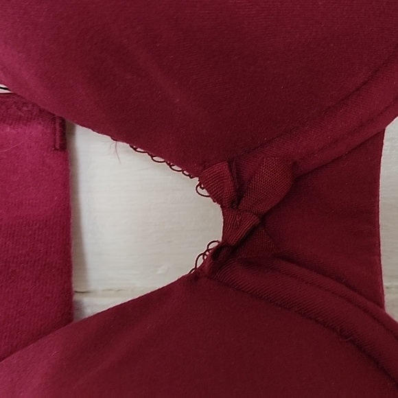 Victoria Secret Bra 💜 - Picture 2 of 6